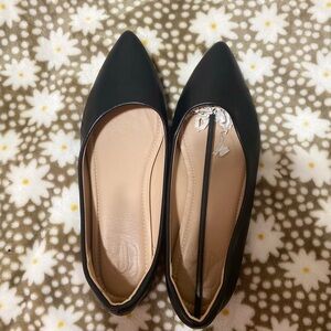 Elegant Black Women's Flats
